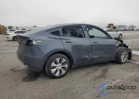 2023 Tesla Model Y из США, поврежденный, VIN 7SAYGDEE5PF627589
